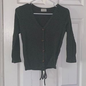 Cropped green sweater